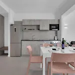 Beachfront Sea - Srzic Апартаменты Макарска