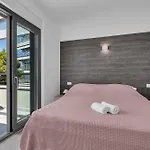 Beachfront Sea - Srzic Апартаменты