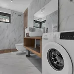 Beachfront Sea - Srzic *