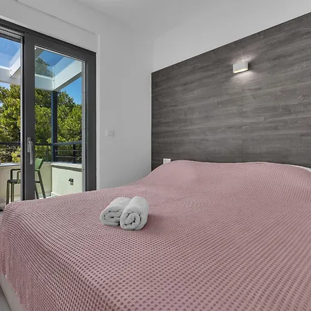 Beachfront Sea - Srzic Apartman Makarska